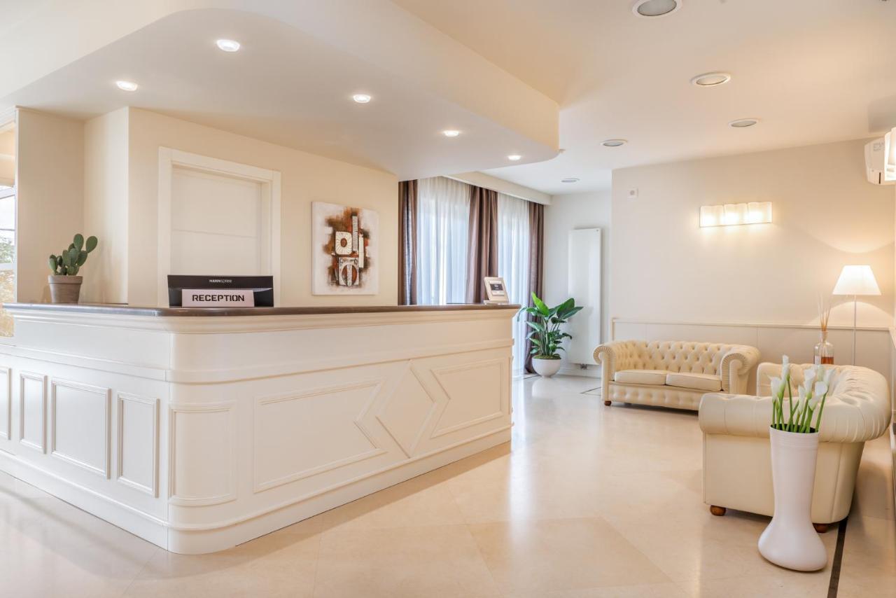 Hotel & Residence Exclusive Marina Di Carrara Ngoại thất bức ảnh