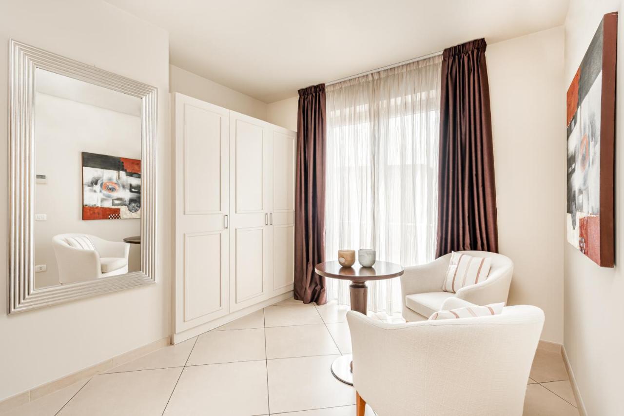 Hotel & Residence Exclusive Marina Di Carrara Ngoại thất bức ảnh