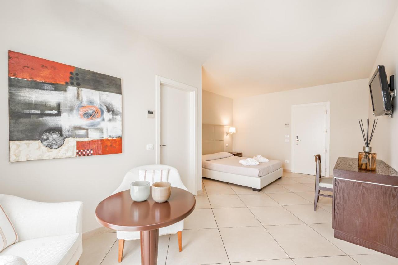 Hotel & Residence Exclusive Marina Di Carrara Ngoại thất bức ảnh