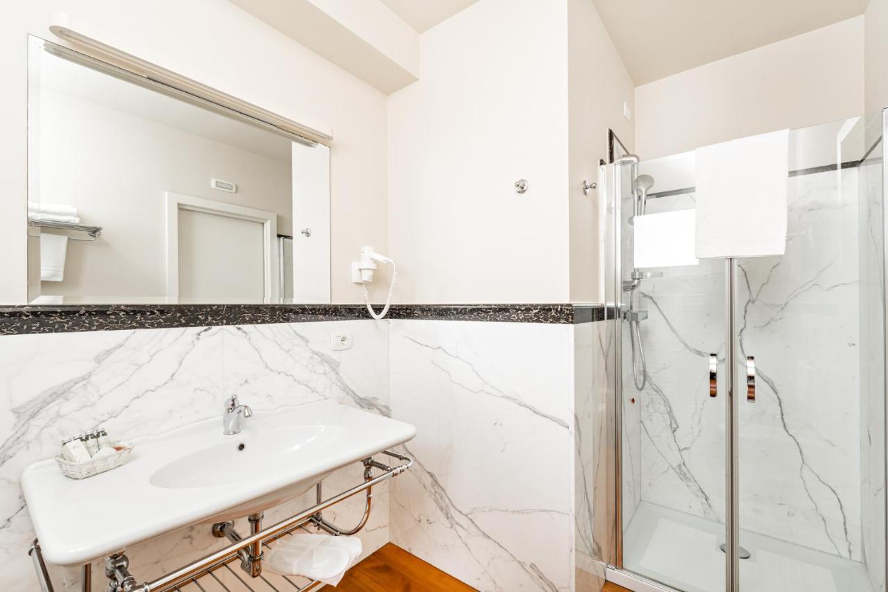 Hotel & Residence Exclusive Marina Di Carrara Ngoại thất bức ảnh