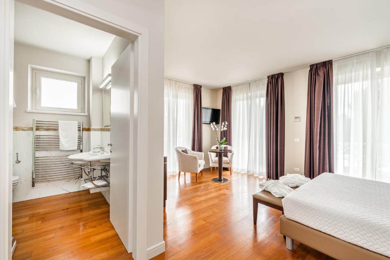 Hotel & Residence Exclusive Marina Di Carrara Ngoại thất bức ảnh