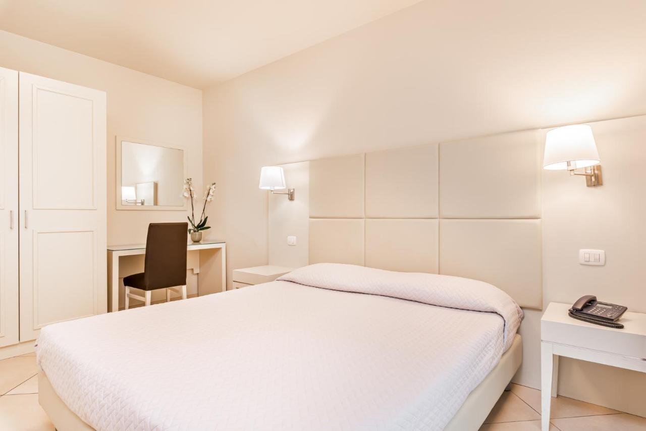Hotel & Residence Exclusive Marina Di Carrara Ngoại thất bức ảnh
