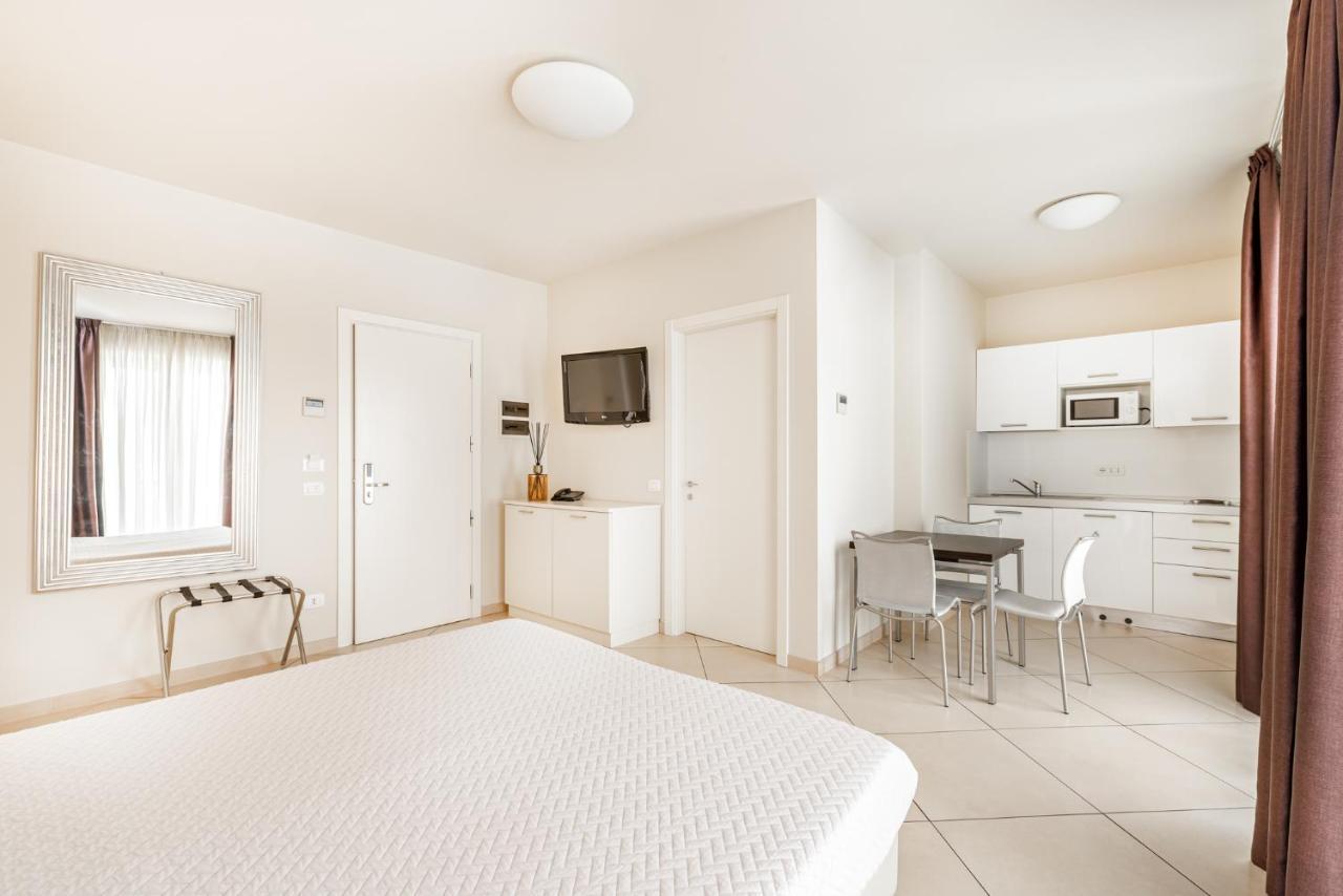 Hotel & Residence Exclusive Marina Di Carrara Ngoại thất bức ảnh