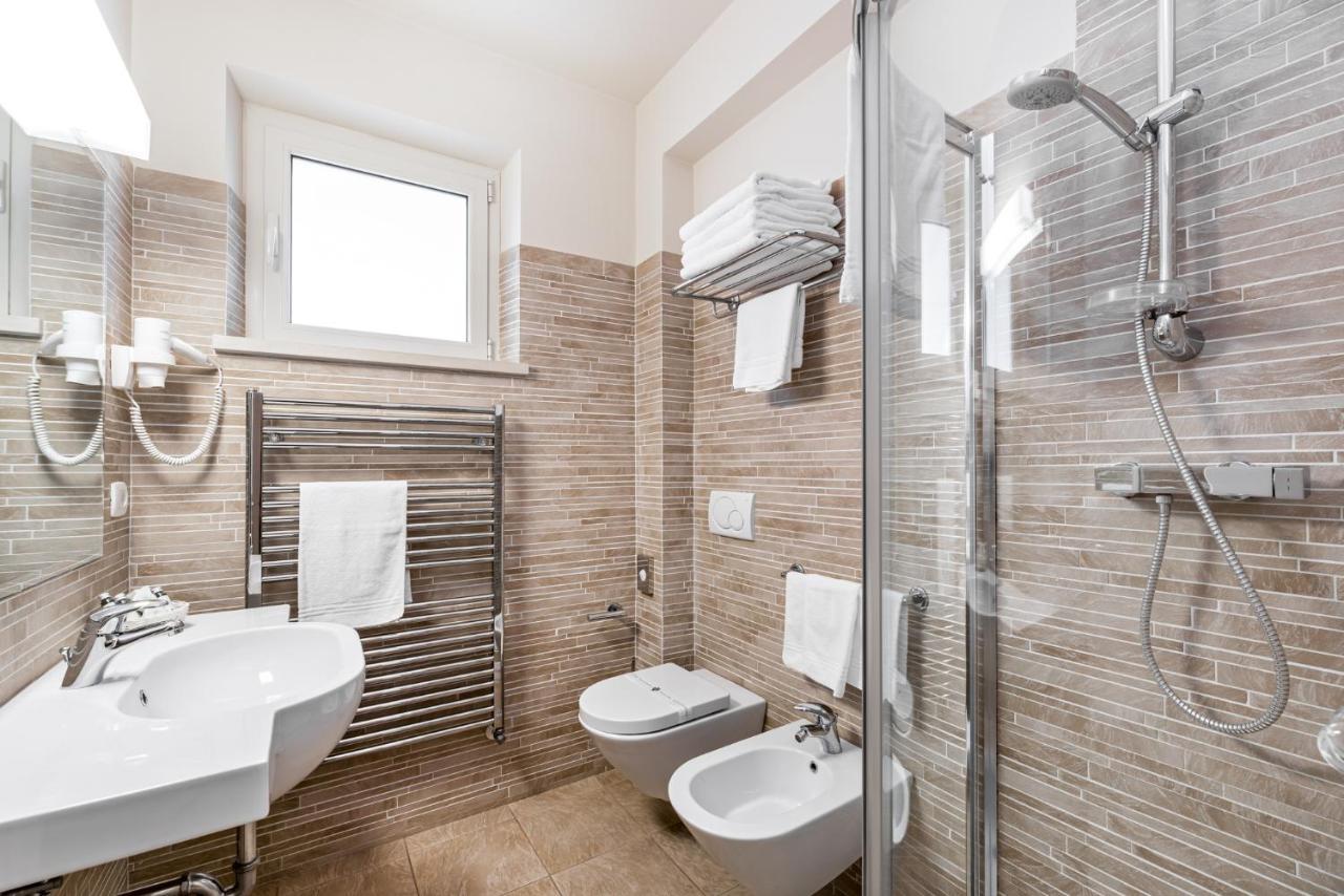 Hotel & Residence Exclusive Marina Di Carrara Ngoại thất bức ảnh