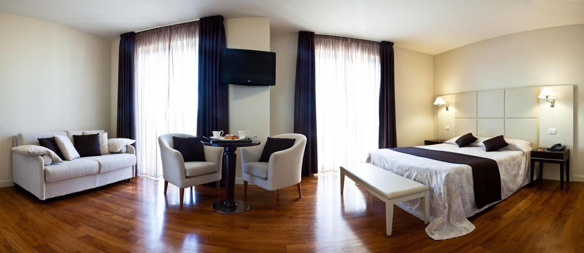 Hotel & Residence Exclusive Marina Di Carrara Ngoại thất bức ảnh